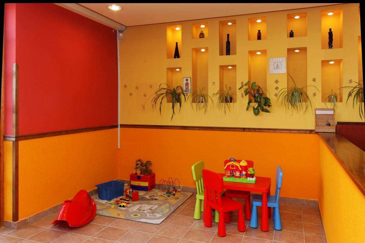 Grante Motel Эстергом Экстерьер фото